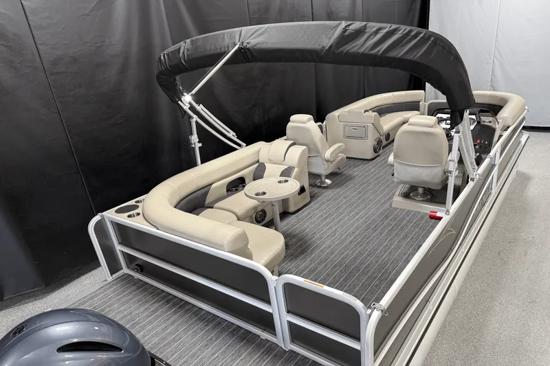Slide: The Image of Premier 230 Sunsation 2023 - 12