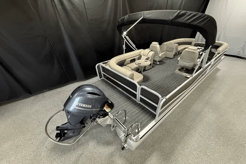 Slide: The Image of Premier 230 Sunsation 2023 - 13