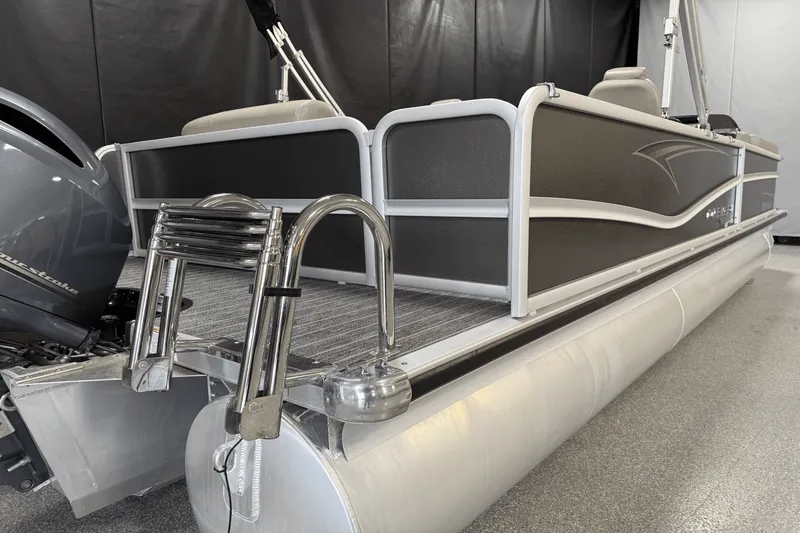 Slide: The Image of Premier 230 Sunsation 2023 - 19
