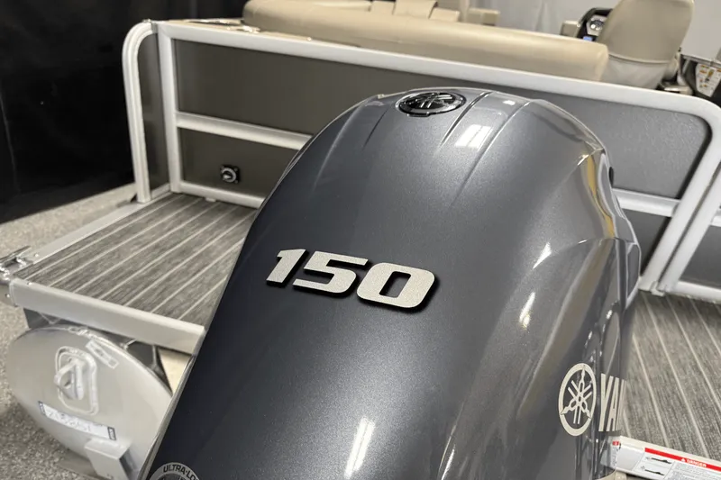 Slide: The Image of Premier 230 Sunsation 2023 - 23