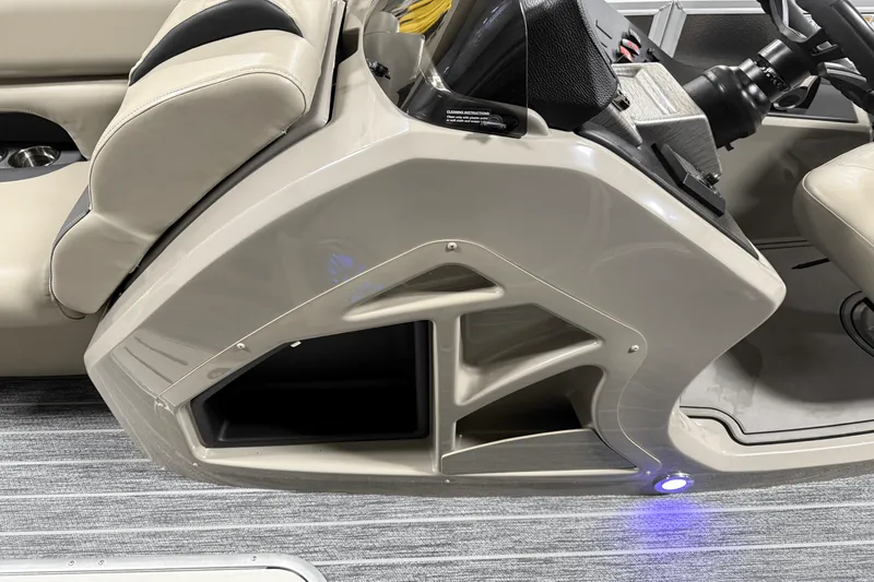 Slide: The Image of Premier 230 Sunsation 2023 - 56