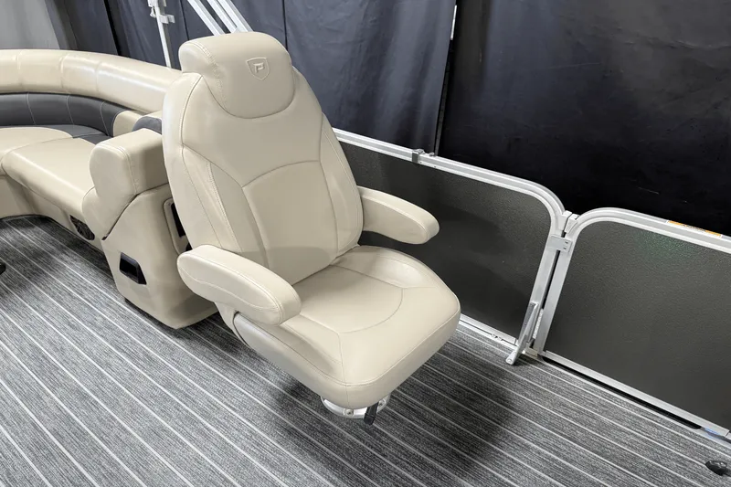 Slide: The Image of Premier 230 Sunsation 2023 - 57