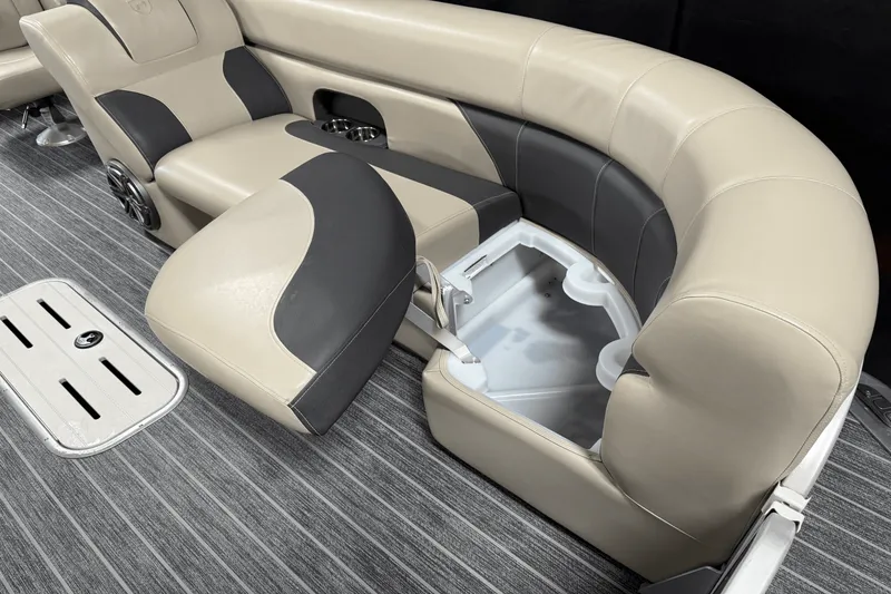 Slide: The Image of Premier 230 Sunsation 2023 - 70
