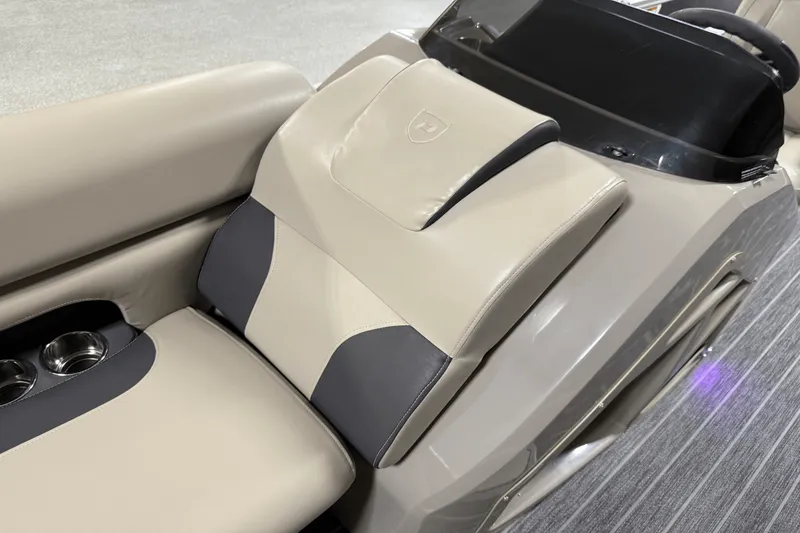 Slide: The Image of Premier 230 Sunsation 2023 - 76