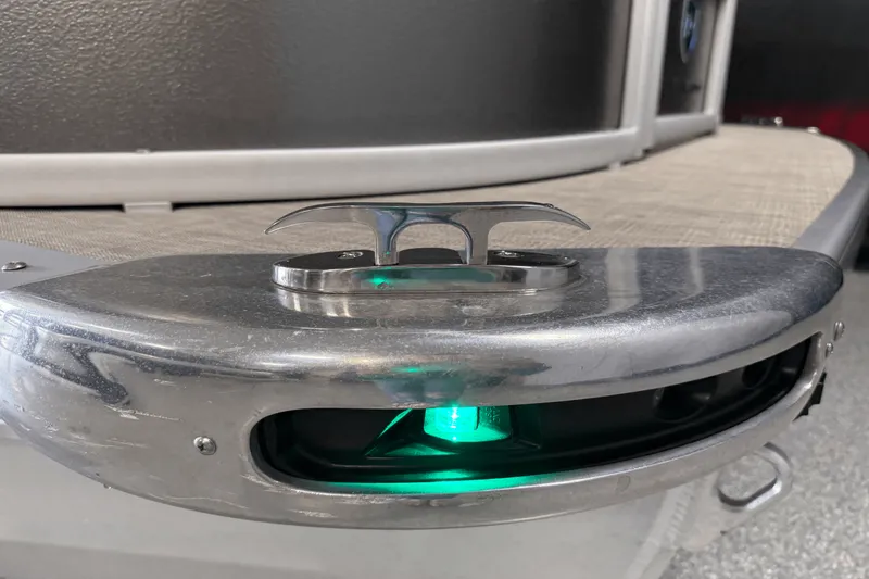 Slide: The Image of Premier 230 Sunsation 2023 - 18