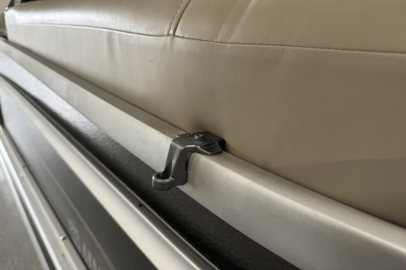 Slide: The Image of Premier 230 Sunsation 2023 - 19