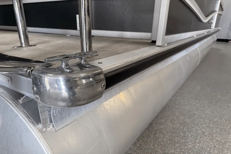 Slide: The Image of Premier 230 Sunsation 2023 - 23