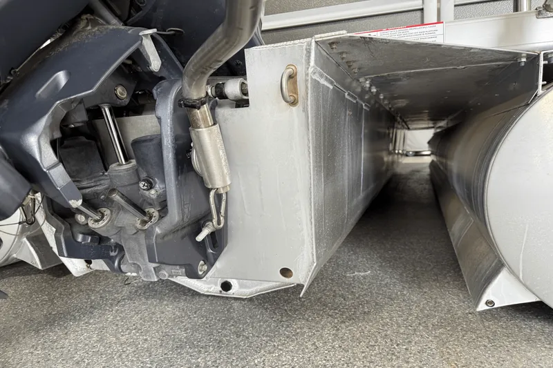 Slide: The Image of Premier 230 Sunsation 2023 - 25