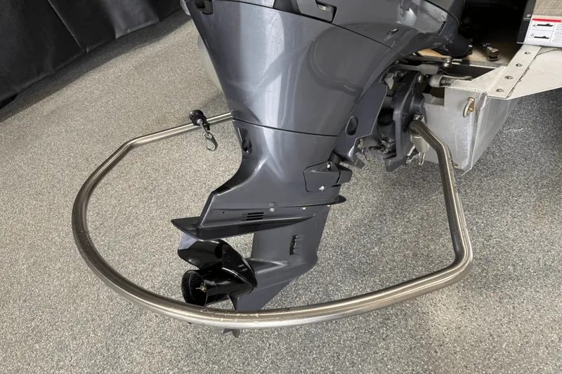 Slide: The Image of Premier 230 Sunsation 2023 - 26