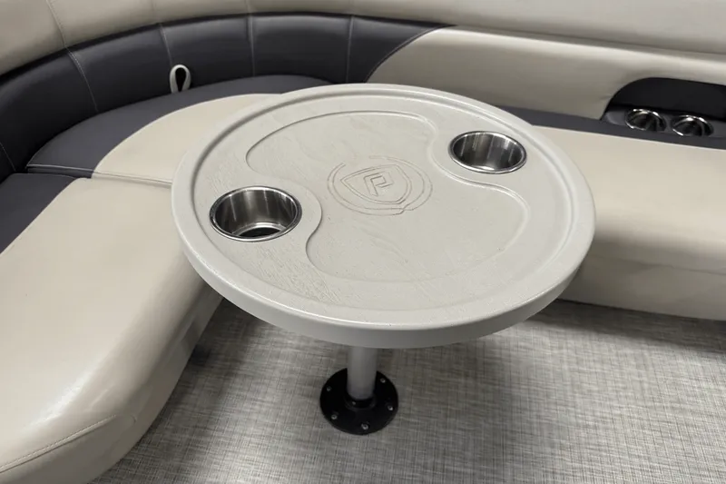 Slide: The Image of Premier 230 Sunsation 2023 - 37