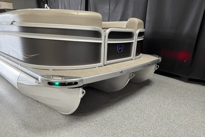 Slide: The Image of Premier 230 Sunsation 2023 - 4