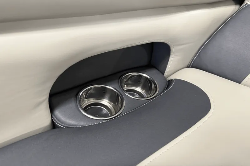 Slide: The Image of Premier 230 Sunsation 2023 - 44