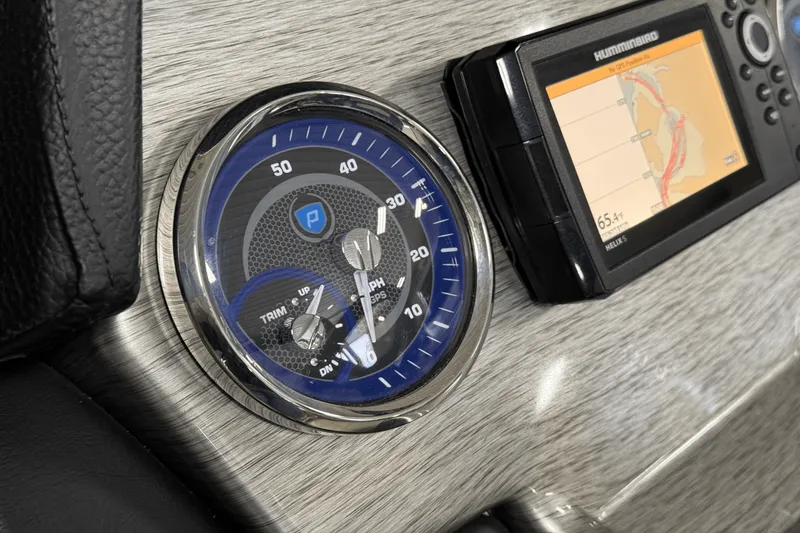 Slide: The Image of Premier 230 Sunsation 2023 - 58