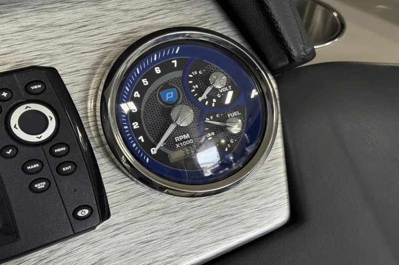 Slide: The Image of Premier 230 Sunsation 2023 - 60