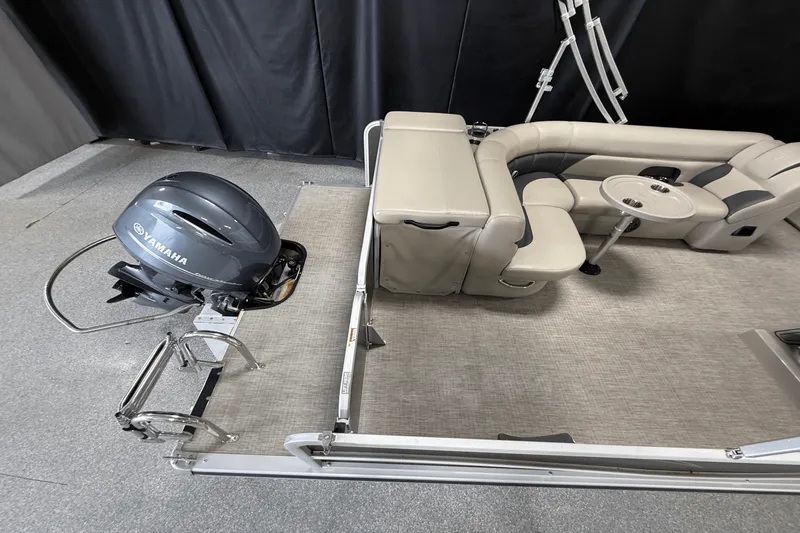 Slide: The Image of Premier 230 Sunsation 2023 - 7