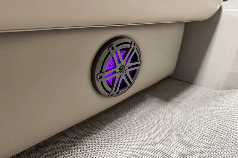 Slide: The Image of Premier 230 Sunsation 2023 - 83