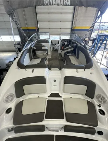 Slide: The Image of Yamaha 242 LTD 2011 - 2