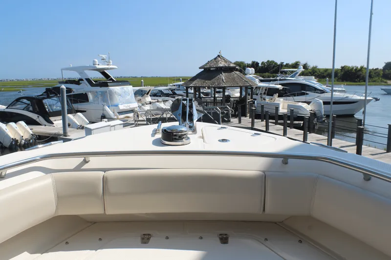Slide: The Image of Boston Whaler 250 OUTRAGE 2020 - 26