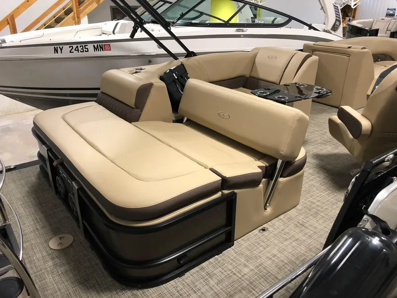 Slide: The Image of Harris Solstice 240 2019 - 9