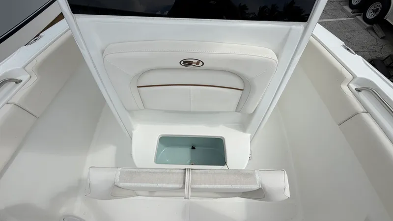 Slide: The Image of Sea Hunt ULTRA 239 SE 2022 - 30