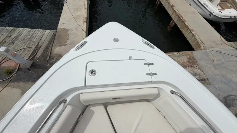 Slide: The Image of Sea Hunt ULTRA 239 SE 2022 - 31