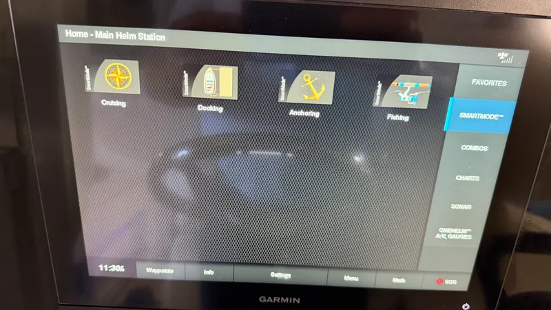 Slide: The Image of Sea Hunt ULTRA 239 SE 2022 - 52