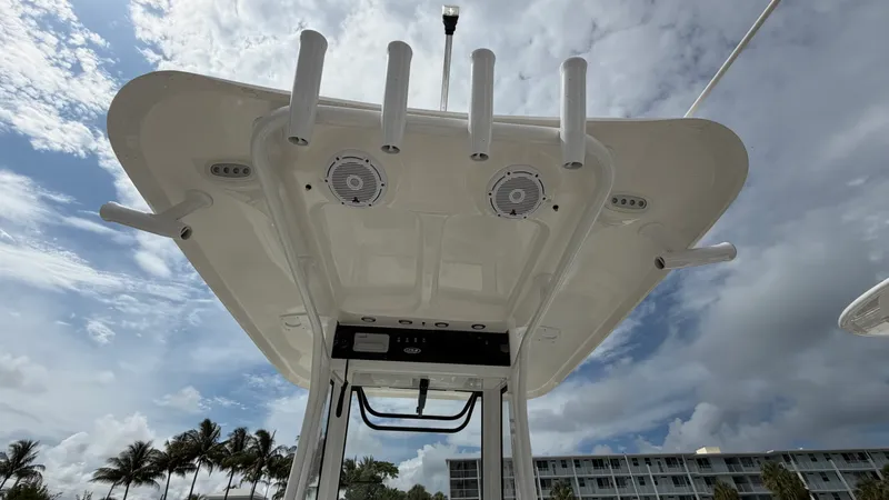 Slide: The Image of Sea Hunt ULTRA 239 SE 2022 - 58