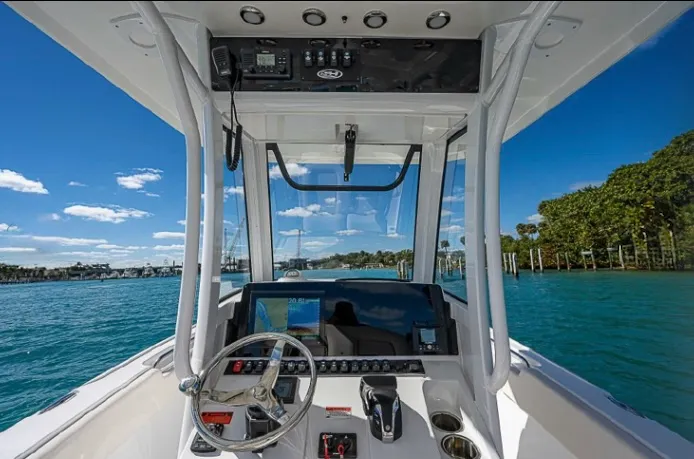 Slide: The Image of Sea Hunt ULTRA 239 SE 2022 - 9