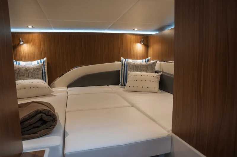 Slide: The Image of Cruisers 50GLS OB 2026 - 43