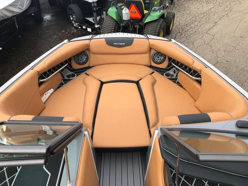 Slide: The Image of Nautique Super Air Nautique GS22 2019 - 23