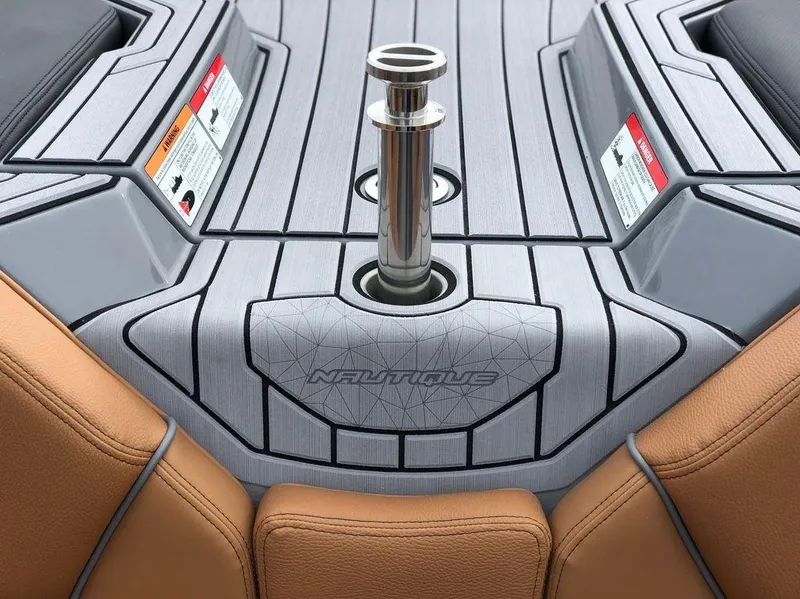 Slide: The Image of Nautique Super Air Nautique GS22 2019 - 4