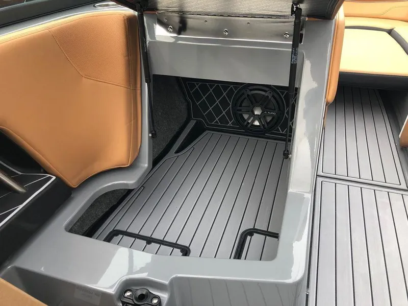 Slide: The Image of Nautique Super Air Nautique GS22 2019 - 5