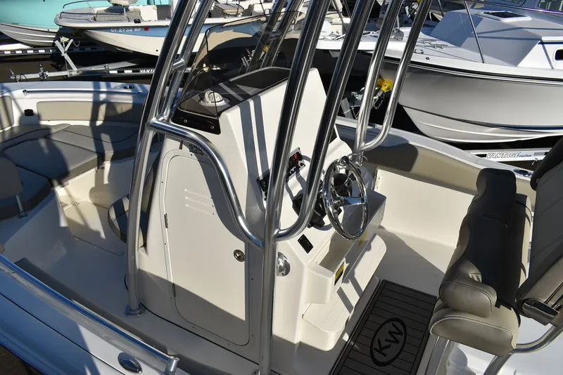 Slide: The Image of Key West Boats 239 FS 2024 - 16