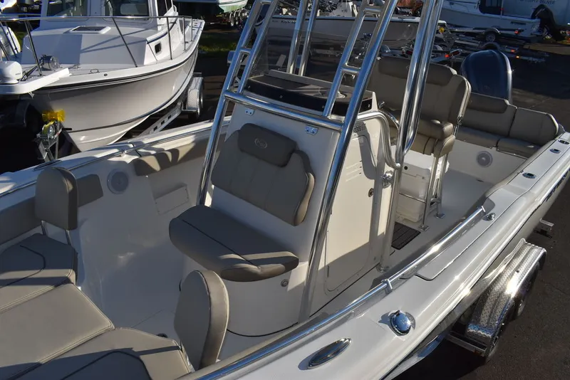 Slide: The Image of Key West Boats 239 FS 2024 - 22