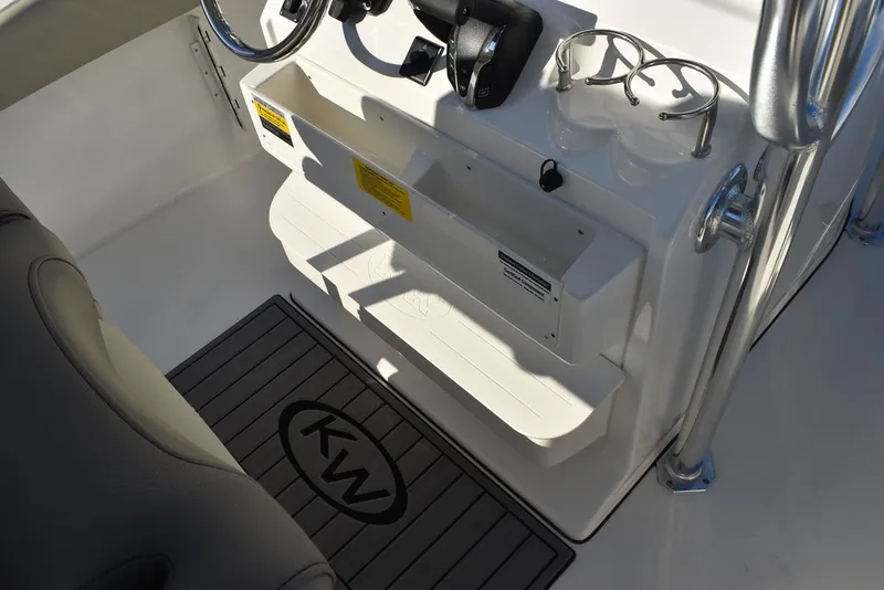 Slide: The Image of Key West Boats 239 FS 2024 - 34
