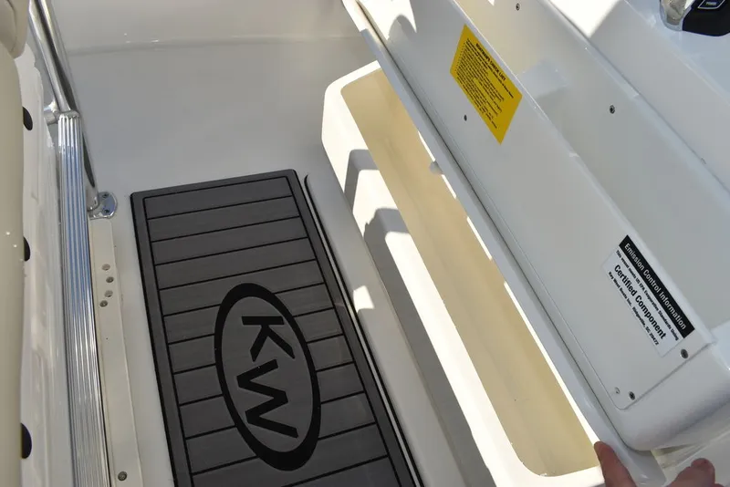 Slide: The Image of Key West Boats 239 FS 2024 - 35