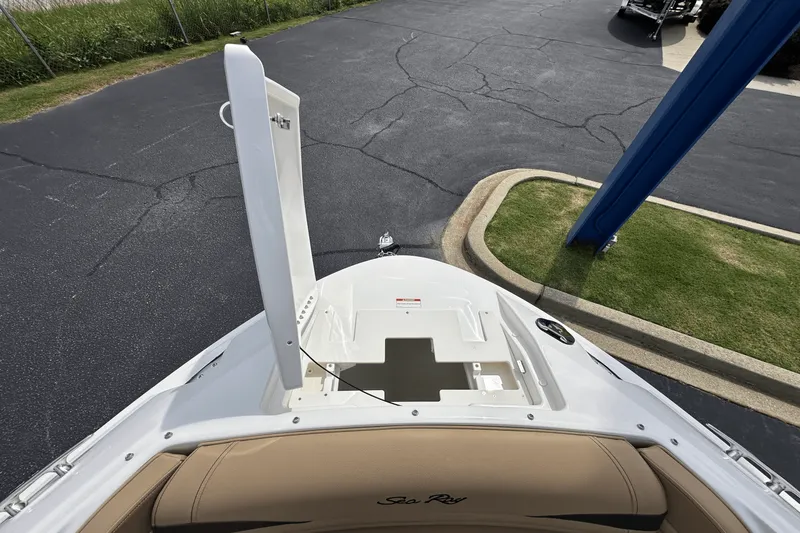 Slide: The Image of Sea Ray SLX 260 2026 - 21