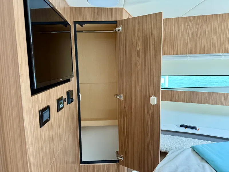 Slide: The Image of Cruisers 46 Cantius 2026 - 46