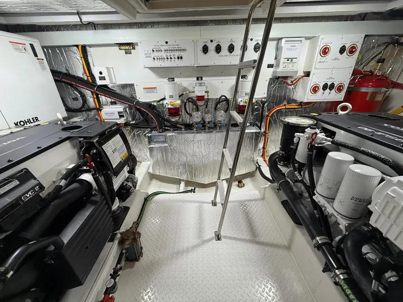 Slide: The Image of Cruisers Yachts 46 Cantius 2026 - 14