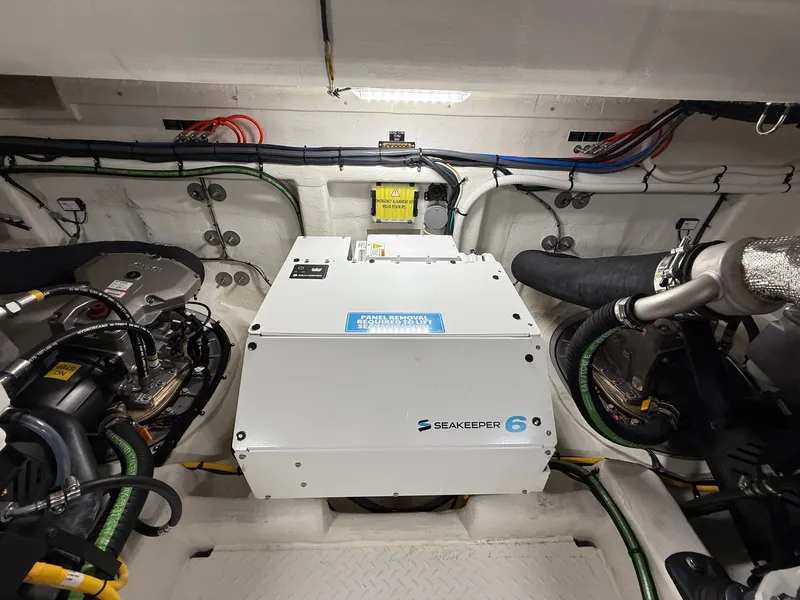 Slide: The Image of Cruisers Yachts 46 Cantius 2026 - 17