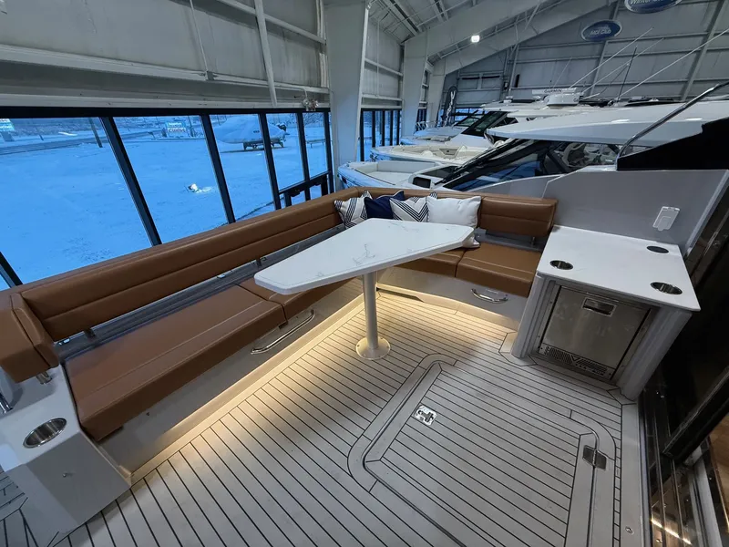 Slide: The Image of Cruisers Yachts 46 Cantius 2026 - 19