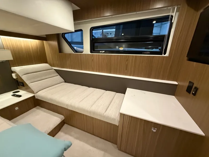 Slide: The Image of Cruisers Yachts 46 Cantius 2026 - 32