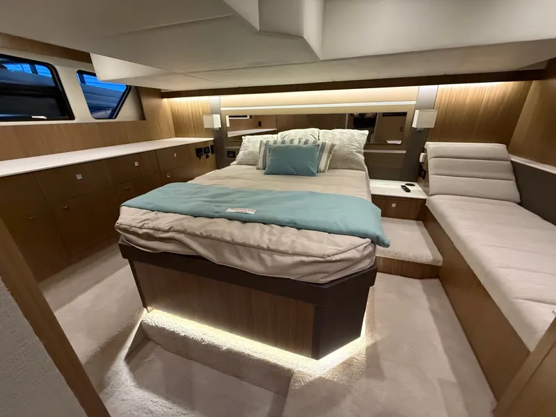 Slide: The Image of Cruisers Yachts 46 Cantius 2026 - 35