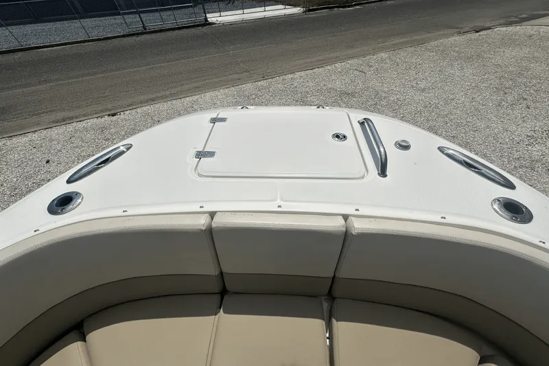 Slide: The Image of Boston Whaler 320 VANTAGE 2016 - 31