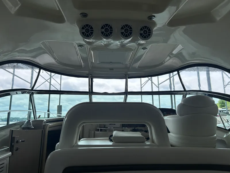 Slide: The Image of Sea Ray 420 DA 2004 - 11