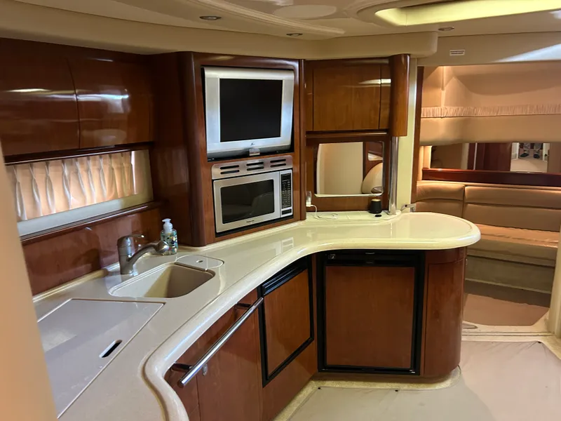 Slide: The Image of Sea Ray 420 DA 2004 - 14
