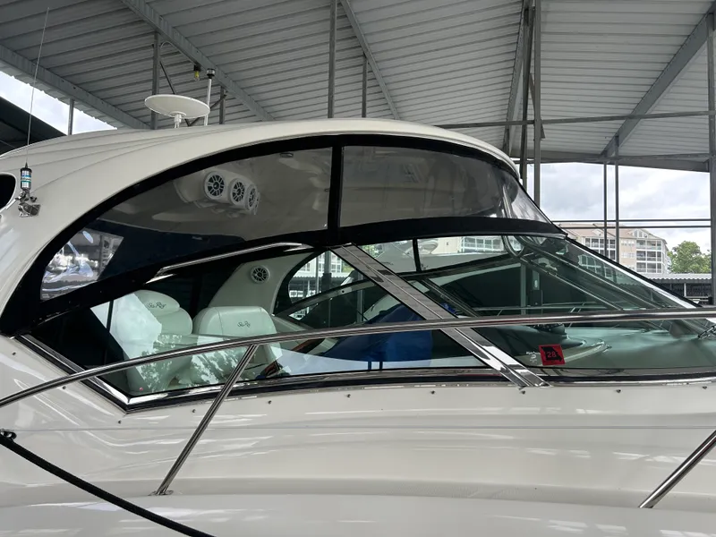 Slide: The Image of Sea Ray 420 DA 2004 - 2