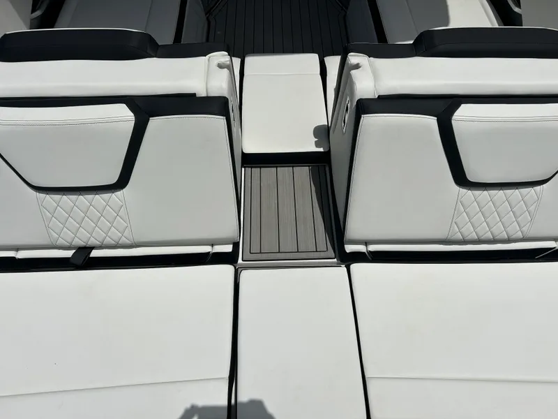 Slide: The Image of Yamaha 252SD 2025 - 7