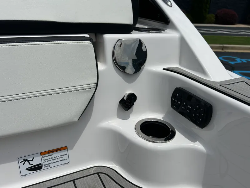 Slide: The Image of Yamaha 252SD 2025 - 36