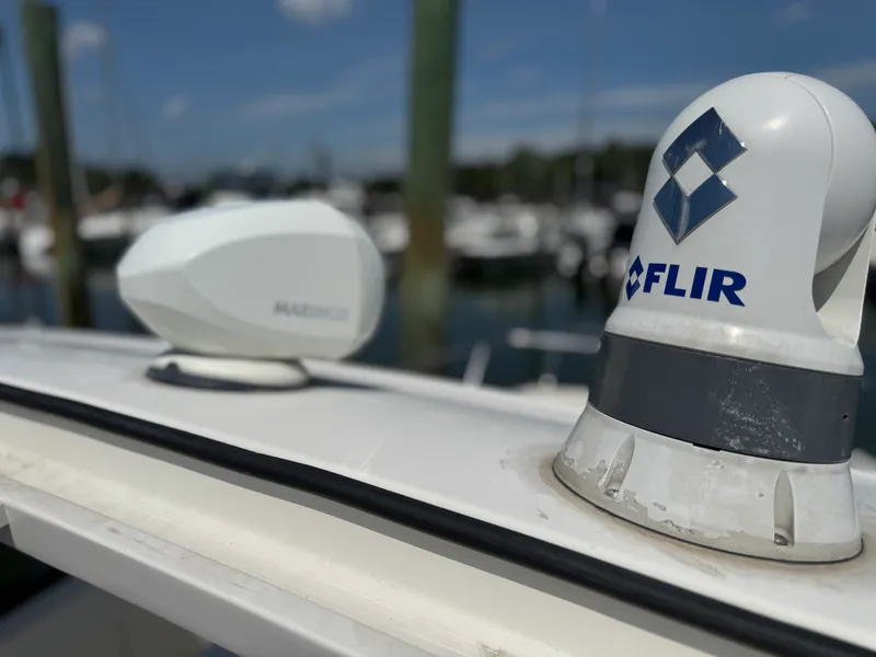 Slide: The Image of Sea Ray 320 SUNDANCER 2019 - 54